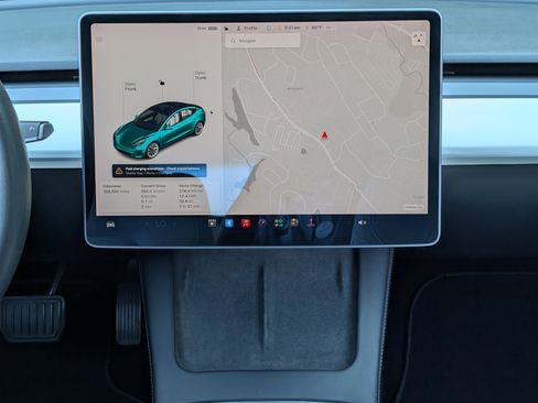 Used 2021 Tesla Model 3 Standard Range Plus RWD image 26