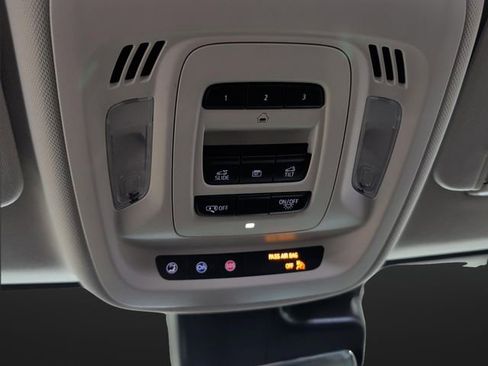 Used 2023 Buick Envision Avenir image 27