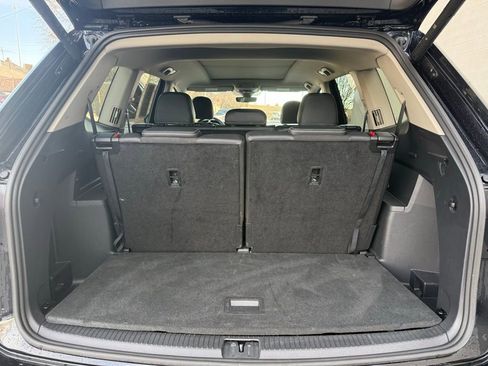 Used 2025 Volkswagen Atlas SEL image 30