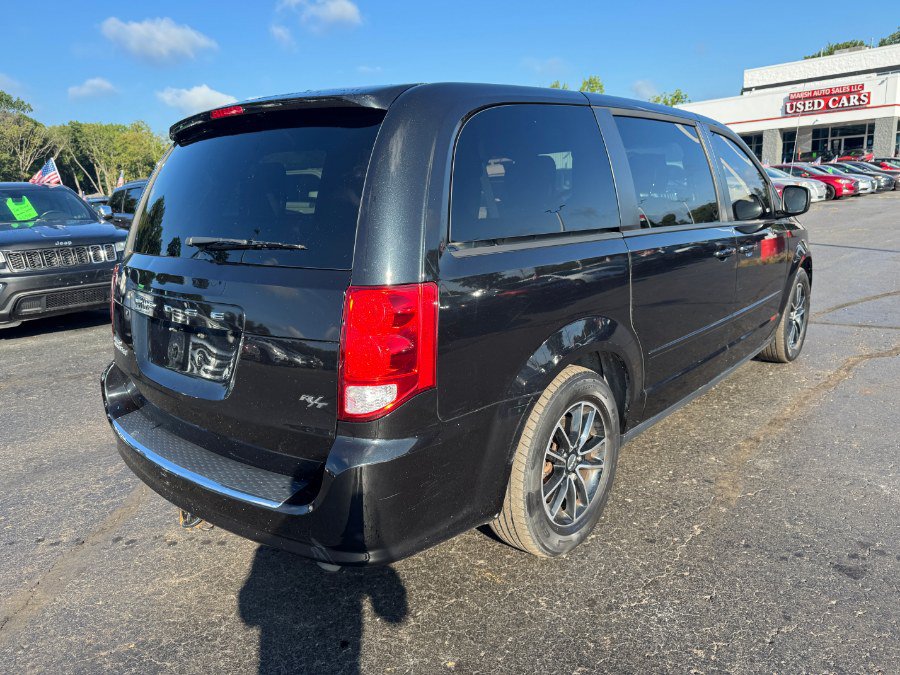 Used 2016 Dodge Grand Caravan R/T FWD image 5