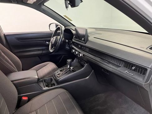 Used 2024 Honda CR-V Sport image 11