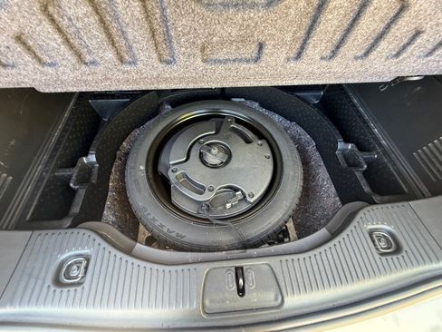 Used 2014 Buick Encore FWD image 17