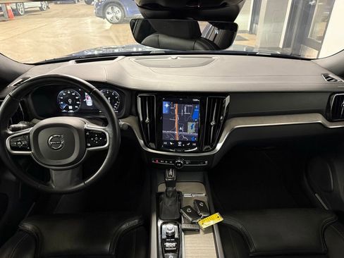 Used 2020 Volvo S60 T6 Inscription image 19