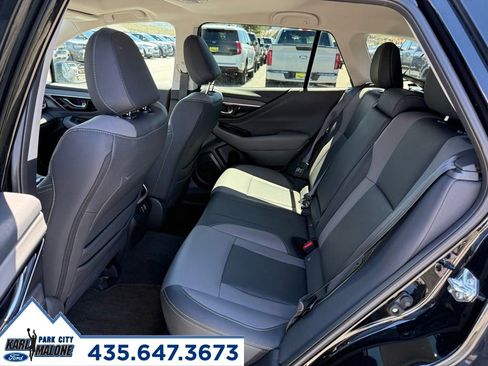 Used 2025 Subaru Outback Onyx Edition AWD/4WD image 25