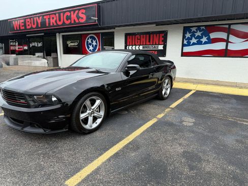 Used 2011 Ford Mustang GT Premium w/ Electronics Pkg RWD image 4