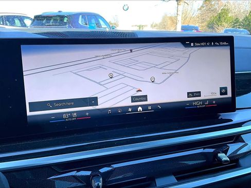 Used 2025 BMW X5 xDrive50e image 36