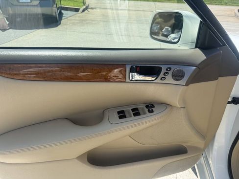 Used 2005 Lexus ES 330 FWD image 17