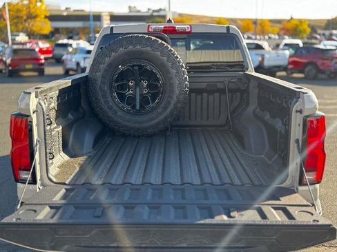 New 2026 Chevrolet Colorado ZR2 w/ ZR2 Bison Edition image 24