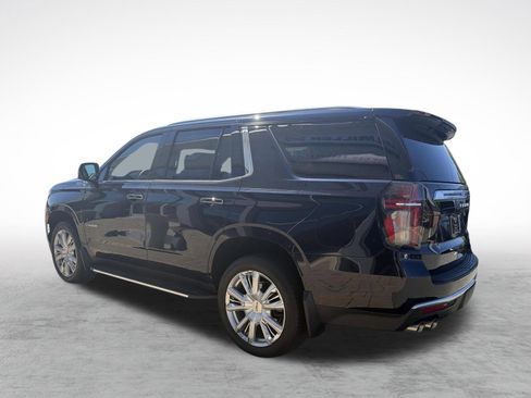 Used 2024 Chevrolet Tahoe High Country AWD/4WD image 3