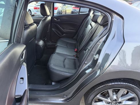 Used 2018 MAZDA MAZDA3 Grand Touring FWD image 10
