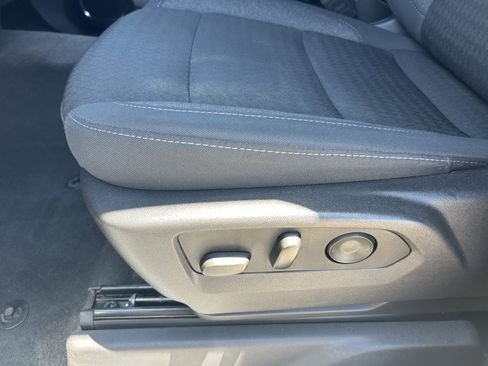 Certified 2024 Chevrolet Silverado 1500 LT AWD/4WD image 28