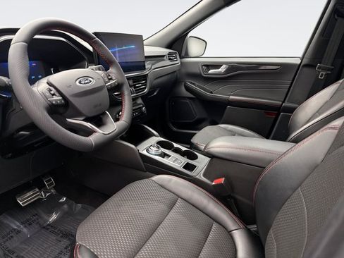 Used 2024 Ford Escape ST-Line w/ Tech Pack #1 AWD/4WD image 10