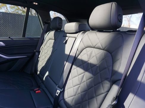 Used 2024 BMW X5 xDrive40i w/ Premium Package image 14