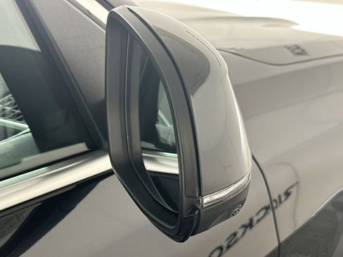 Used 2025 BMW X5 sDrive40i image 10