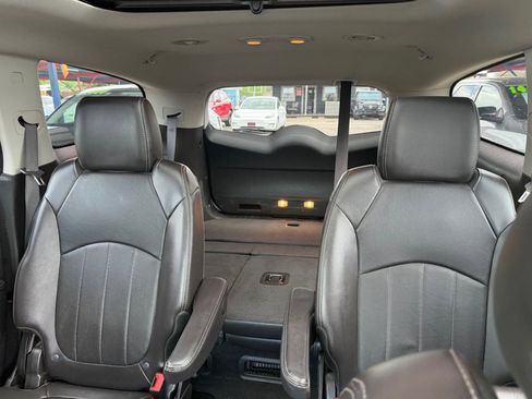 Used 2017 Buick Enclave Leather image 24