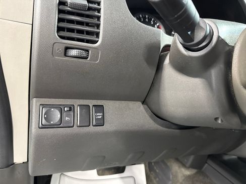 Used 2016 Nissan Frontier SV RWD image 30