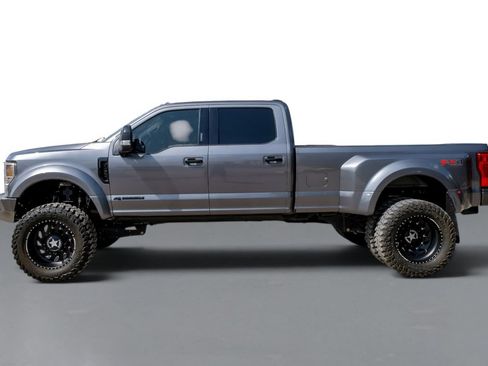 Used 2022 Ford F450 Platinum w/ FX4 Off-Road Package AWD/4WD image 9