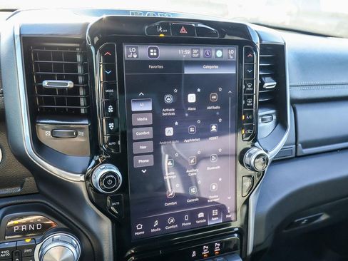 Used 2025 RAM 1500 Laramie image 33