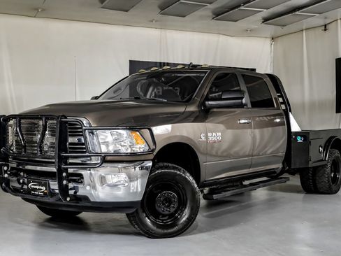 Used 2018 RAM 3500 Lone Star AWD/4WD image 4