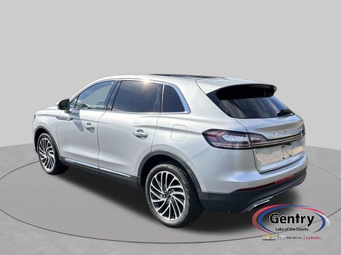 Used 2019 Lincoln Nautilus Reserve AWD/4WD image 3