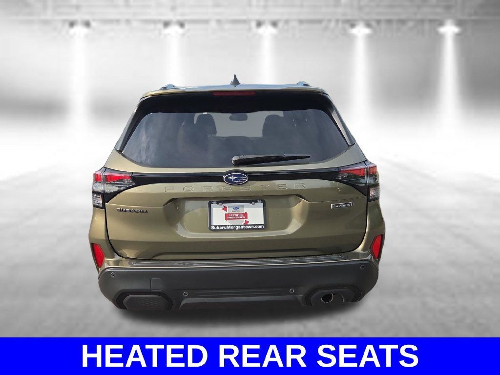 Used 2025 Subaru Forester Touring AWD/4WD image 6