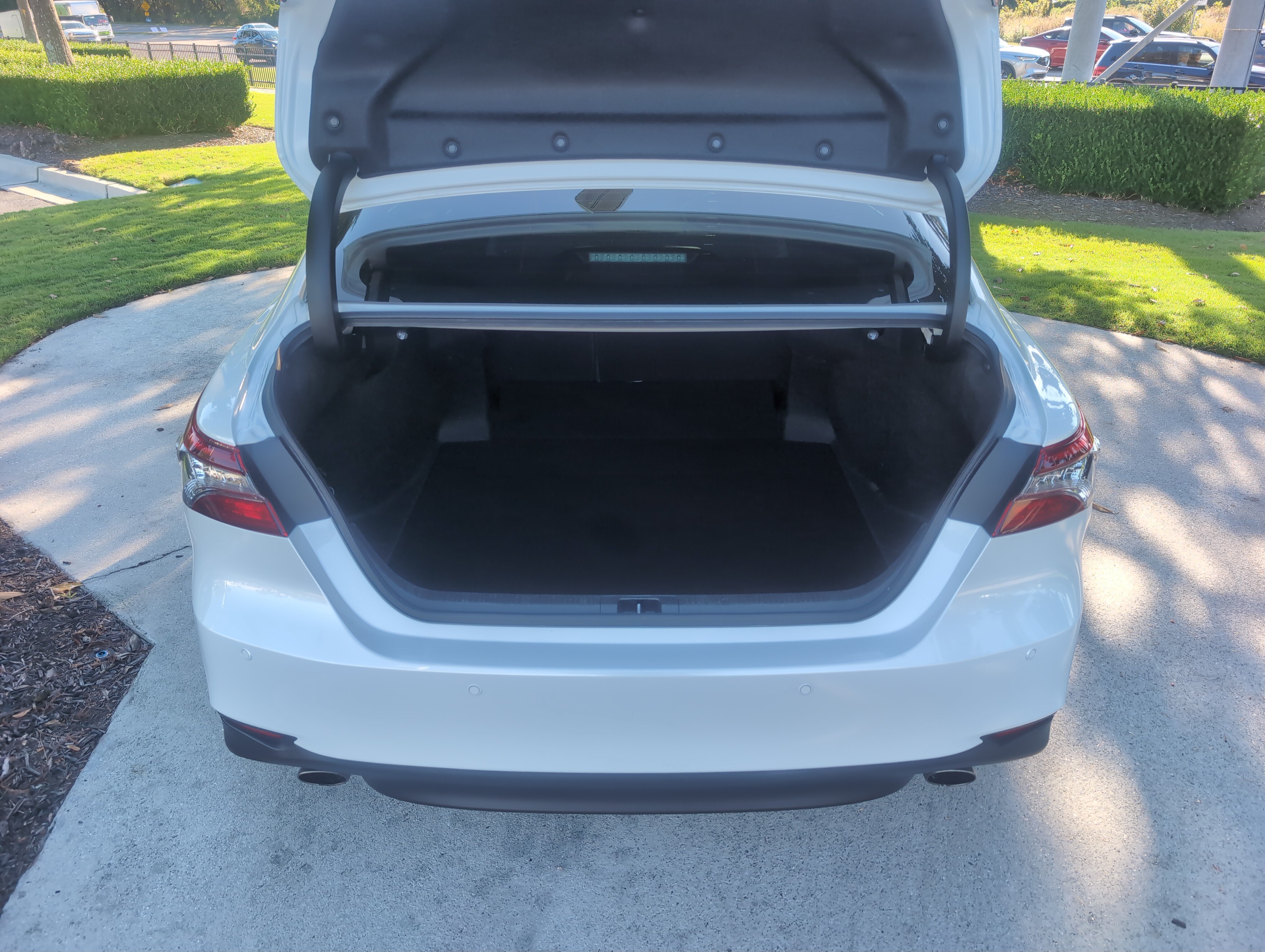 Certified 2023 Toyota Camry XLE w/ Navigation Package FWD image 32