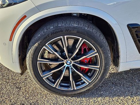Used 2026 BMW X5 M60i image 9