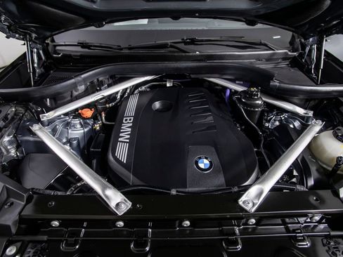 Used 2025 BMW X6 xDrive40i w/ Premium Package image 47