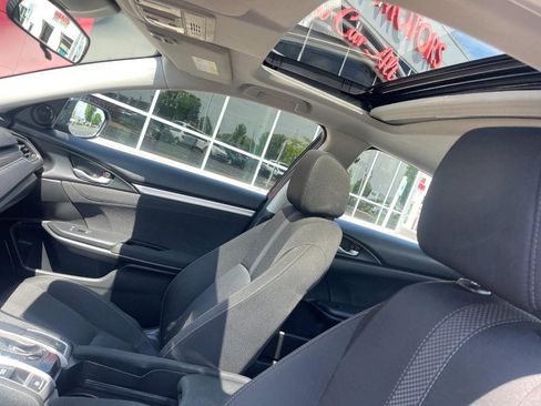 Used 2019 Honda Civic EX image 18