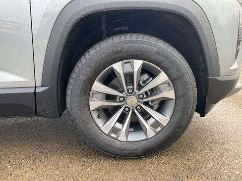 New 2026 Chevrolet Equinox LT image 23