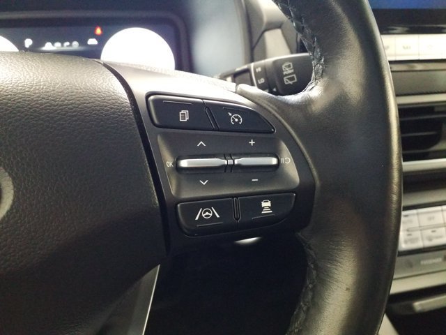 Used 2023 Hyundai Kona Limited w/ Cargo Package FWD image 5