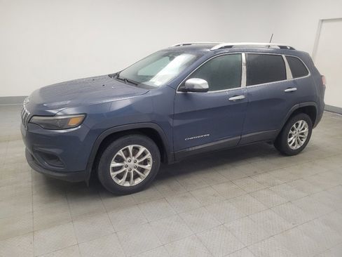 Used 2019 Jeep Cherokee Latitude w/ Popular Appearance Group image 2