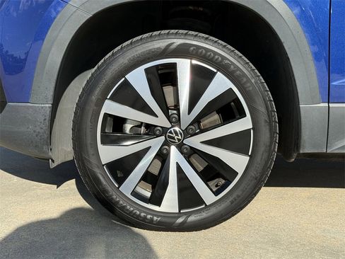 Used 2022 Volkswagen Taos SE image 7