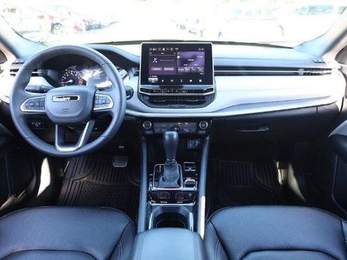 Used 2025 Jeep Compass Limited AWD/4WD image 22