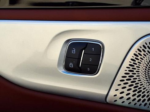 New 2025 Lincoln Nautilus Black Label w/ Jet Appearance Package image 9