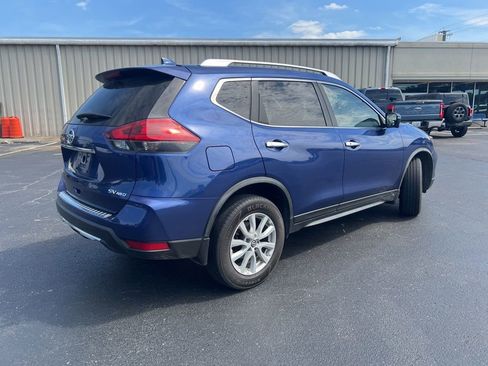 Used 2018 Nissan Rogue SV w/ Premium Package AWD/4WD image 3