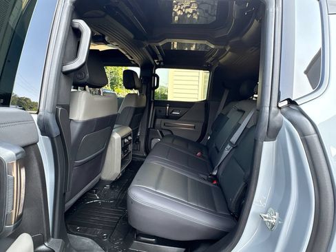 Used 2025 GMC Hummer EV 2X AWD/4WD image 50