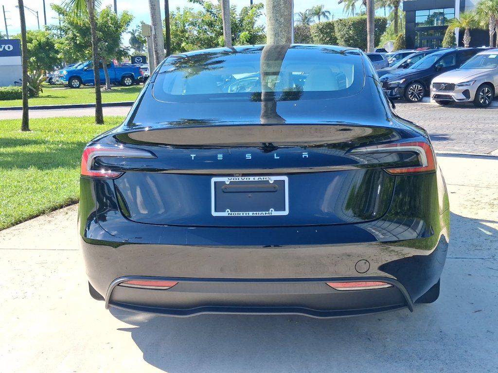 Used 2024 Tesla Model 3 Standard Range RWD image 5
