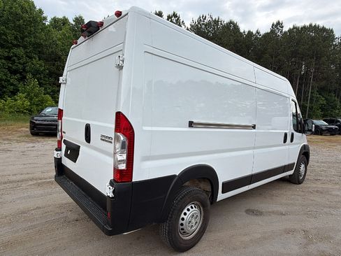 Used 2024 RAM ProMaster 2500 w/ Convenience Group FWD image 8