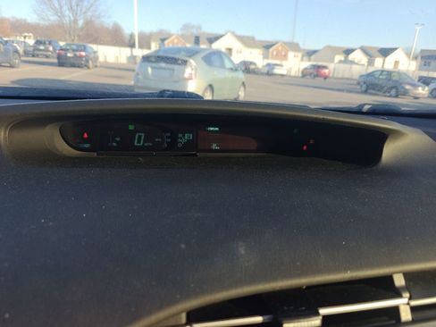 Used 2015 Toyota Prius Two image 8