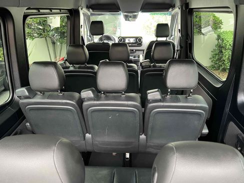 Used 2023 Mercedes-Benz Sprinter 2500 image 36
