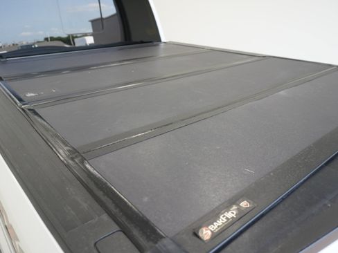 Used 2022 Ford F250 Lariat w/ Lariat Value Package AWD/4WD image 6