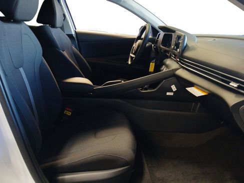 New 2026 Hyundai Elantra SE FWD image 15