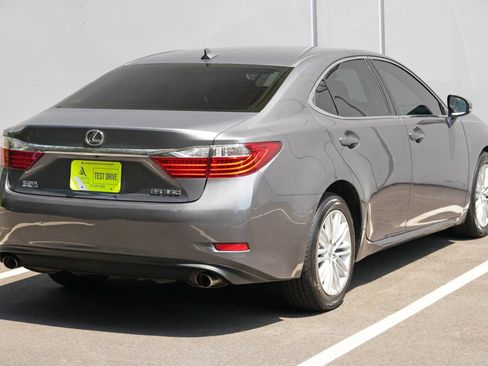 Used 2013 Lexus ES 350 w/ Luxury Pkg FWD image 52