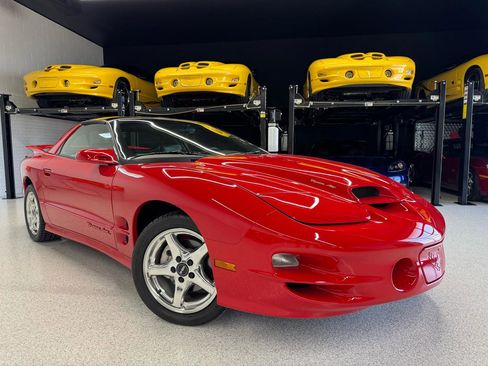 Used 2001 Pontiac Firebird Formula w/ Protection Group RWD image 2