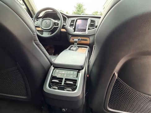 Used 2016 Volvo XC90 T6 Inscription w/ Protection Package Plus AWD/4WD image 14