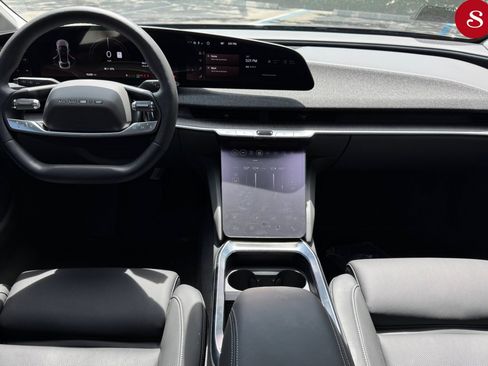 Used 2025 Lucid Air Pure RWD image 11