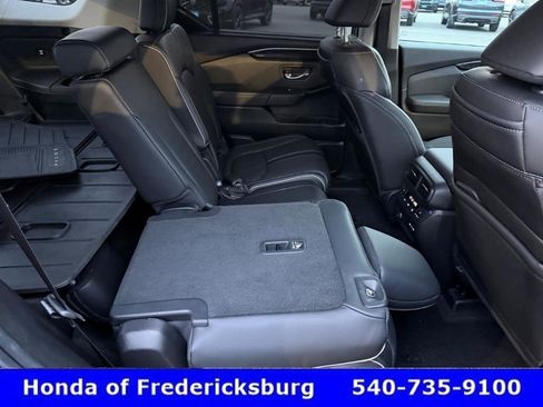 Certified 2025 Honda Pilot Elite image 48