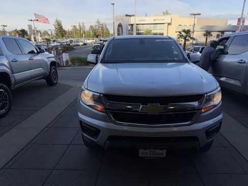 Used 2015 Chevrolet Colorado W/T w/ WT Convenience Package AWD/4WD image 2