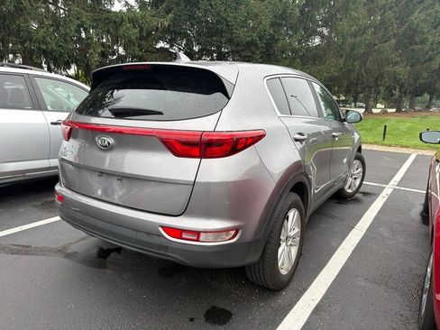 Used 2017 Kia Sportage LX AWD/4WD image 3